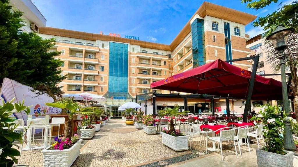Hotel AMH